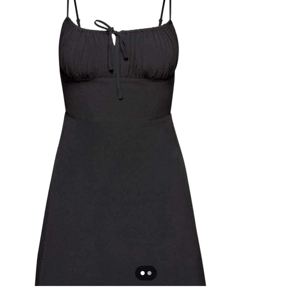 Aritzia Delilah dress - Picture 1 of 1